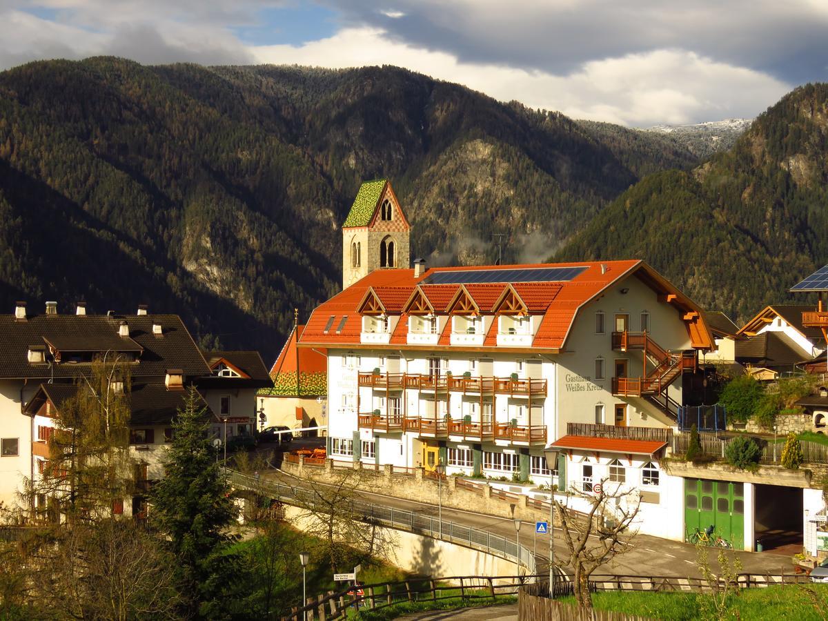 Gasthaus Zum Weissen Kreuz Lazfons Exteriér fotografie