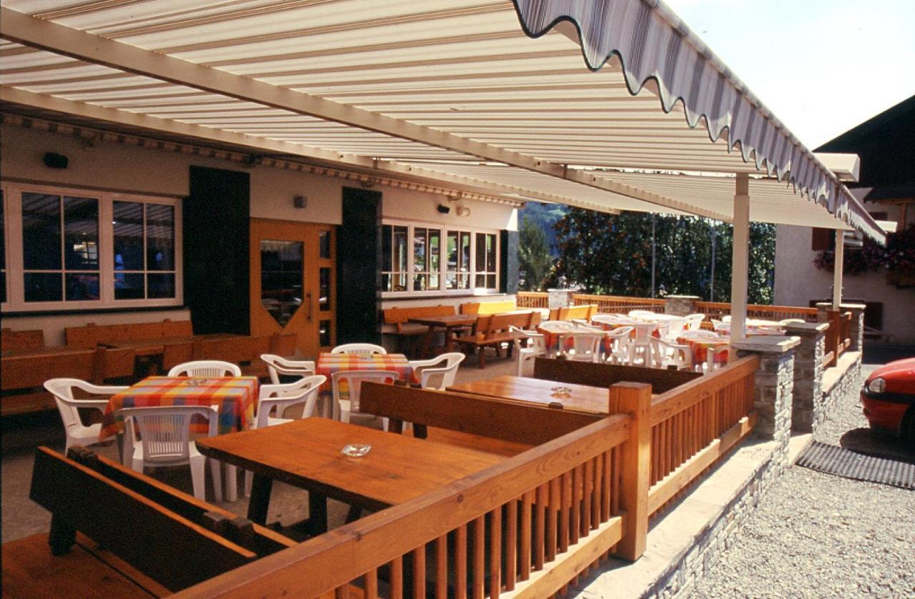 Gasthaus Zum Weissen Kreuz Lazfons Exteriér fotografie